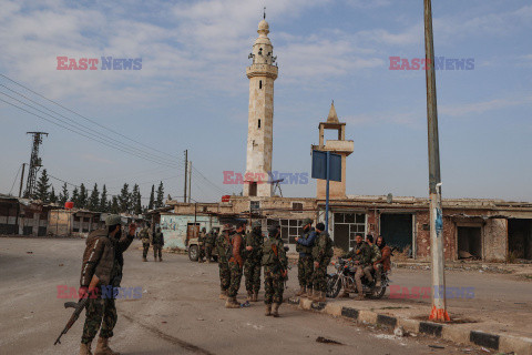 Syryjscy rebelianci podczas ofensywy w Aleppo