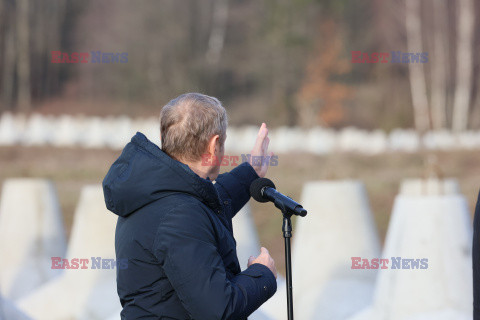 Donald Tusk odwiedził pierwszy odcinek Tarczy Wschód