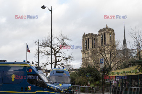 Zbliża się otwarcie katedry Notre-Dame