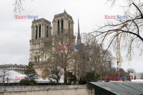 Zbliża się otwarcie katedry Notre-Dame