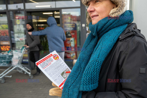 Protesty przed Lidlami ws. Gietrzwałdu