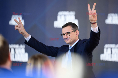 Mateusz Morawiecki na zjeździe partii Fratelli d'Italia