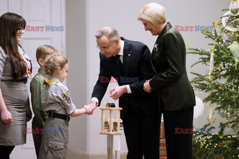 Betlejemskie Światło Pokoju w Pałacu Prezydenckim