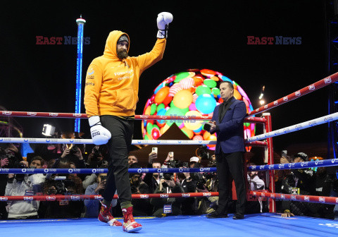 Pokazowy trening przed walką Fury - Usyk