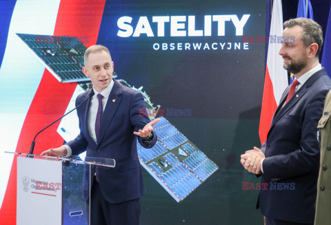 Podpisanie umowy na satelity obserwacyjne dla Wojska Polskiego