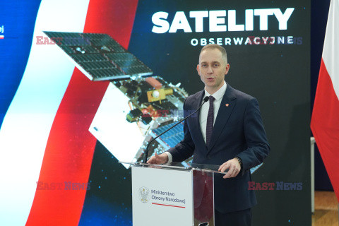 Podpisanie umowy na satelity obserwacyjne dla Wojska Polskiego