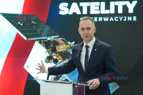 Podpisanie umowy na satelity obserwacyjne dla Wojska Polskiego