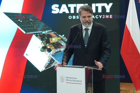 Podpisanie umowy na satelity obserwacyjne dla Wojska Polskiego