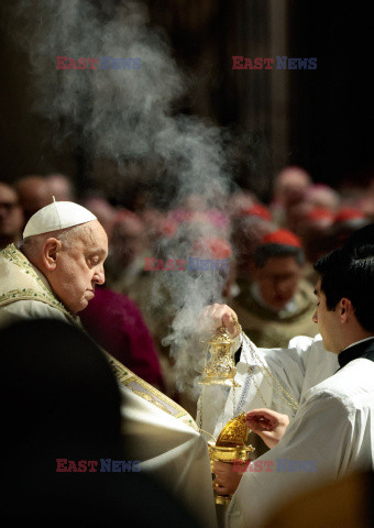 Papież Franciszek otworzył Drzwi Święte w bazylice watykańskiej