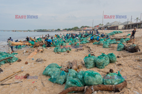 Akcja sprzątania plaży na Bali