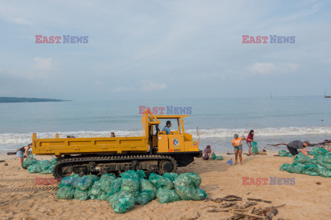 Akcja sprzątania plaży na Bali