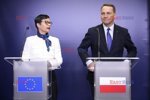 Konferencja prasowa ministra Sikorskiego i Komisarz UE ds. Rozszerzenia Marty Kos