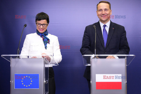 Konferencja prasowa ministra Sikorskiego i Komisarz UE ds. Rozszerzenia Marty Kos