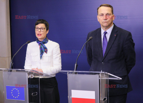 Konferencja prasowa ministra Sikorskiego i Komisarz UE ds. Rozszerzenia Marty Kos