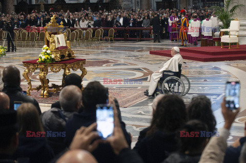 Papież Franciszek przewodniczy Mszy Świętej z okazji Jubileuszu Dziennikarzy