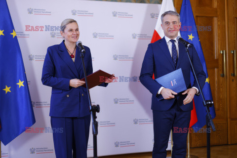 Konferencja w sprawie laptopów dla nauczycieli