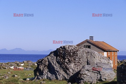 Zapomniany dom na wyspie Lofoten - Art De Vivre