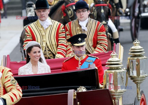 Przejazd Młodej Pary i gości przez Londyn