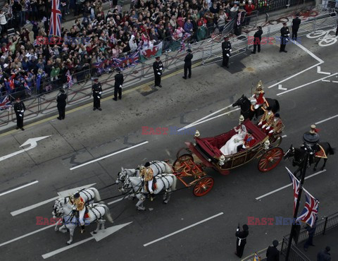 Przejazd Młodej Pary i gości przez Londyn