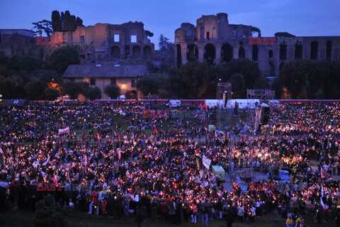 Beatyfikacja JPII - wieczorne czuwanie na Circo Massimo