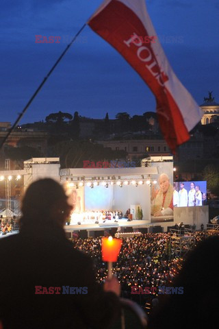 Beatyfikacja JPII - wieczorne czuwanie na Circo Massimo