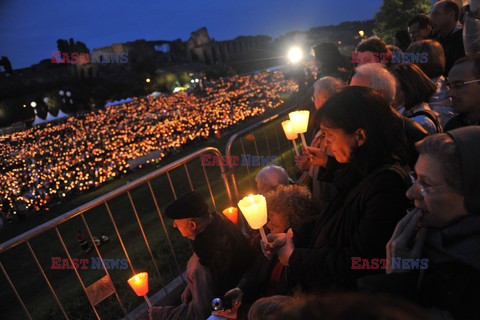 Beatyfikacja JPII - wieczorne czuwanie na Circo Massimo