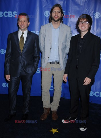 Ashton Kutcher na imprezie CBS Upfront