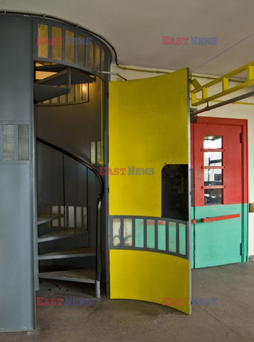 The Claude and Duval Factory by Le Corbusier  - Indoor Architecture