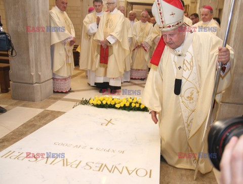 Wprowadzenie relikwii bł. Jana Pawła II do Centrum "Nie lękajcie się!" w Krakowie