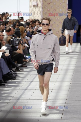 Paris Men SS arch