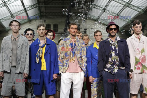 Paris Men SS arch