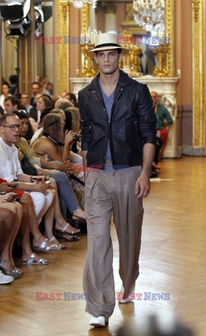 Paris Men SS arch