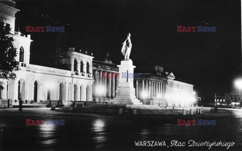 Powojenna Warszawa - odbudowa