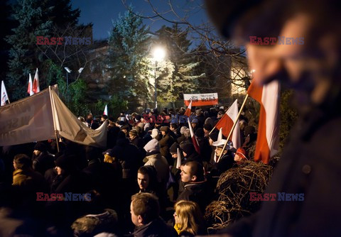 Manifestacja przed domem Wojciecha Jaruzelskiego