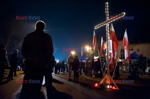 Manifestacja przed domem Wojciecha Jaruzelskiego