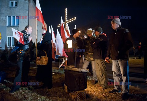 Manifestacja przed domem Wojciecha Jaruzelskiego