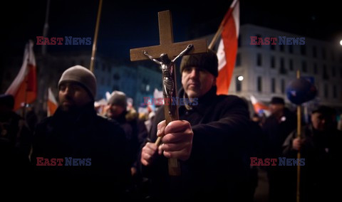 Manifestacja przed domem Wojciecha Jaruzelskiego