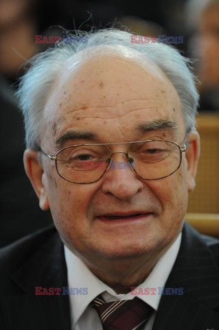 Prof. Bartoszewski kończy 90 lat