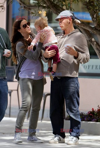 Alanis Morissette with family