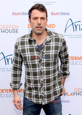 Ben Affleck plays poker