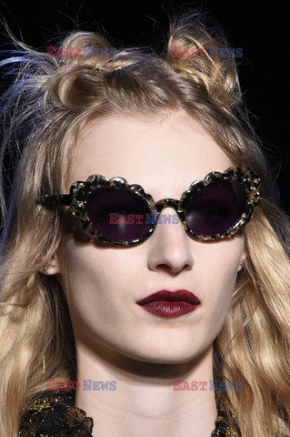 Anna Sui details