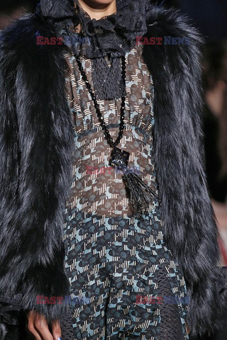 Anna Sui details