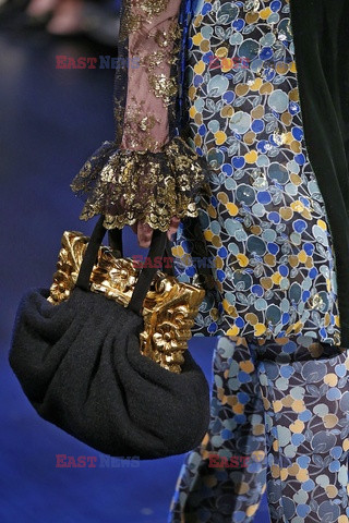 Anna Sui details