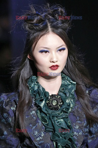 Anna Sui details