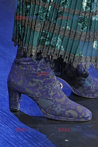 Anna Sui details