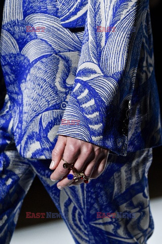 Dries Van Noten details