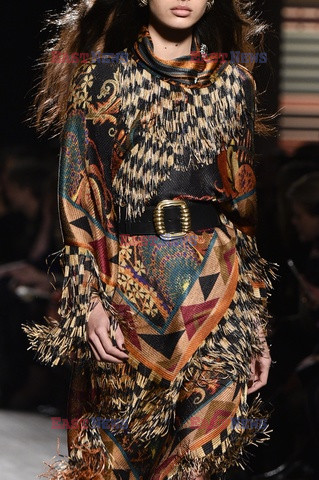 Etro details