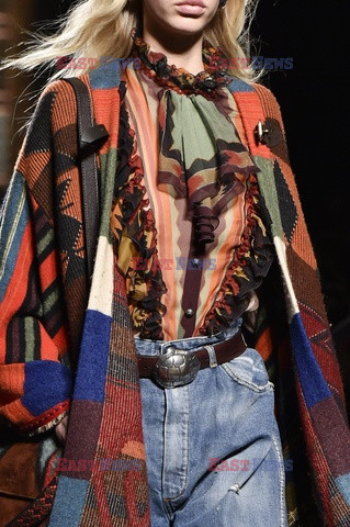 Etro details