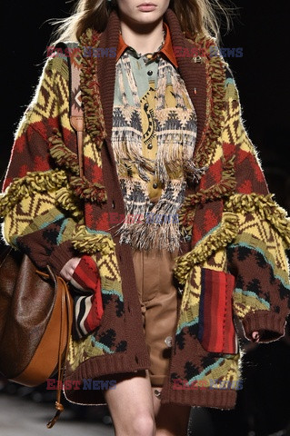 Etro details