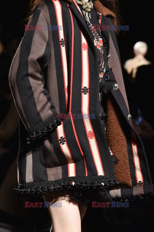 Etro details